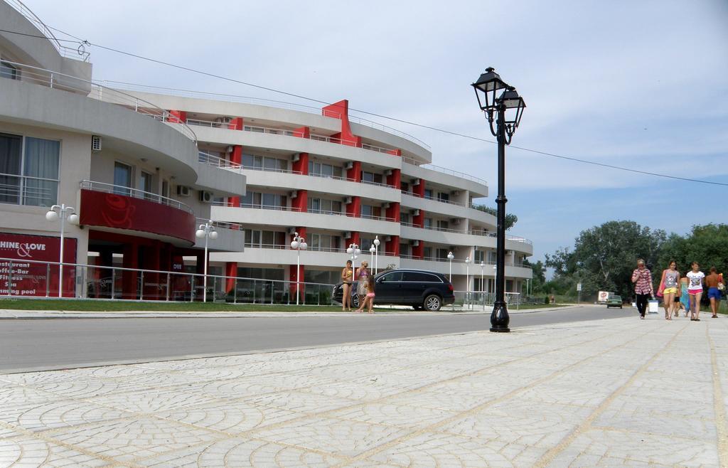 Apartment Gergana Kranevo Bagian luar foto